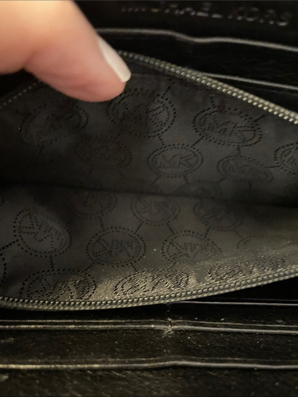 Michael Kors Black Signature MK Continental Zip Wallet - Picture 8 of 9